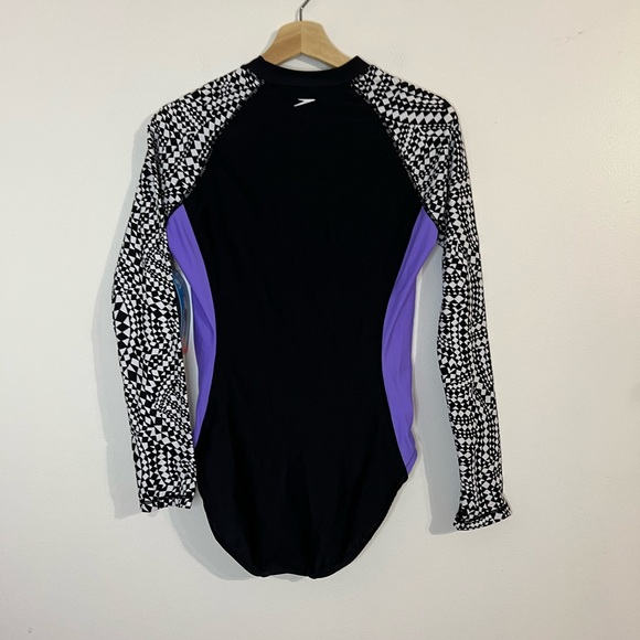 New Speedo One Piece Long Sleeve Swimsuit Rash Guard UV Protection - Picture 2 of 3